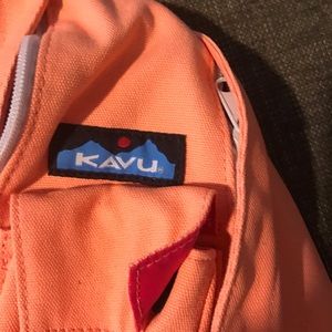 Kavu sling bag